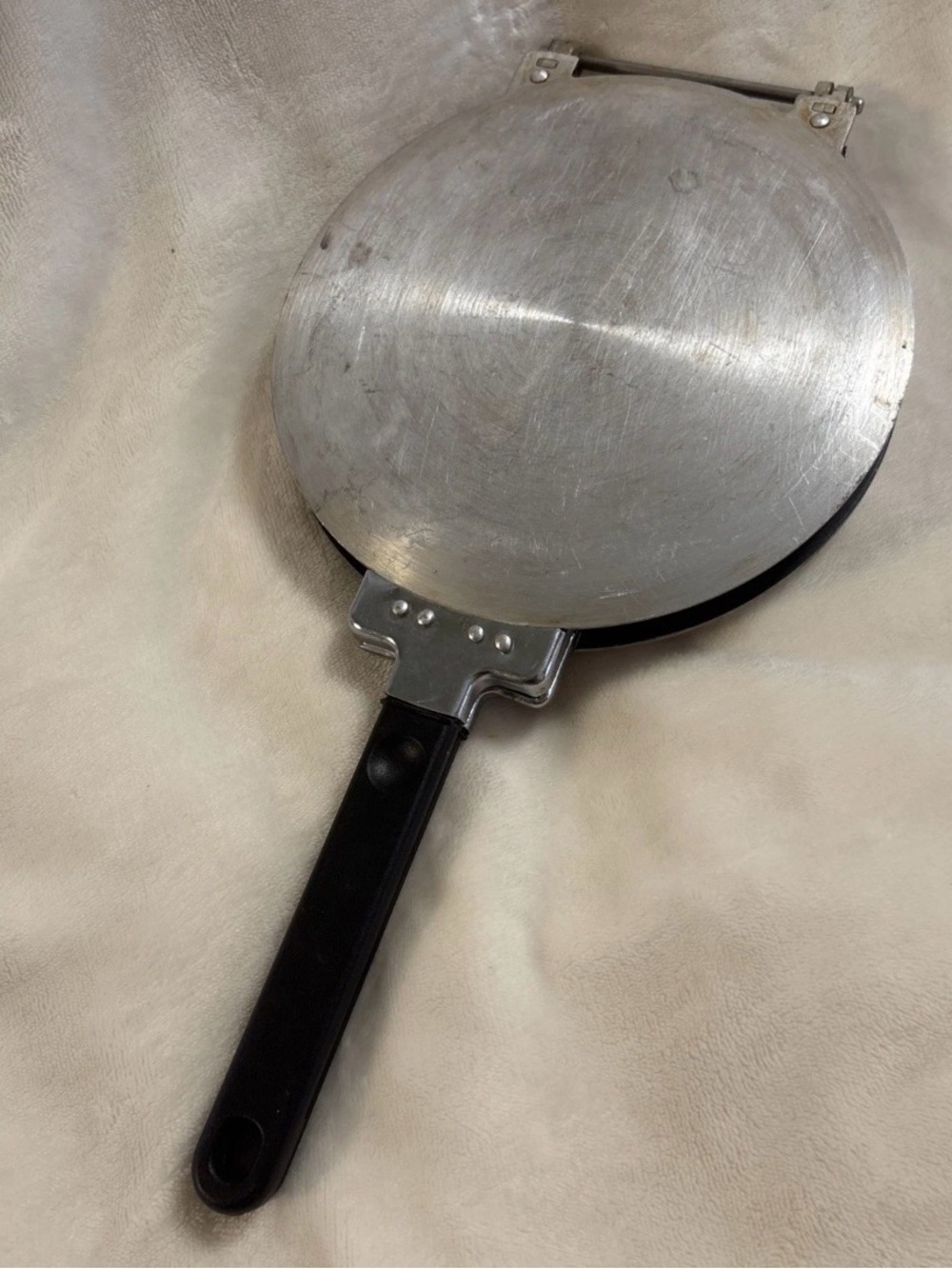 Classic Silver and Black Stovetop Press — Durable Tortilla & Pancake Maker